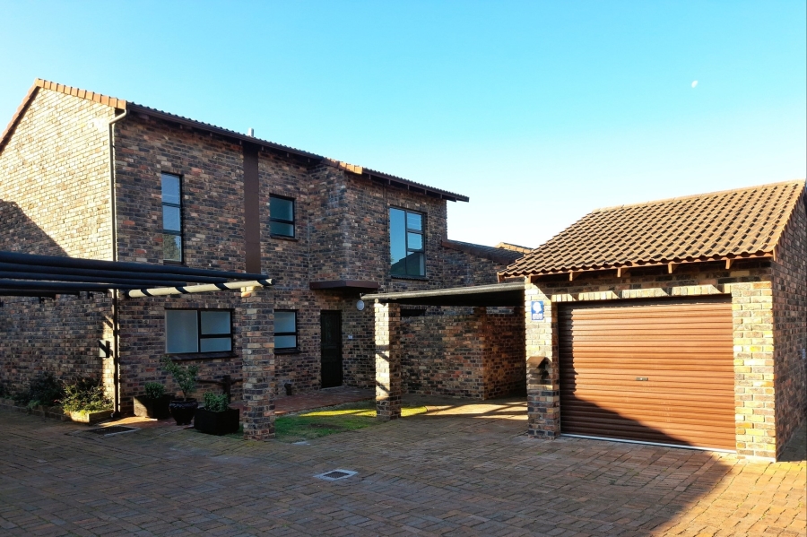3 Bedroom Property for Sale in Greenacres Eastern Cape